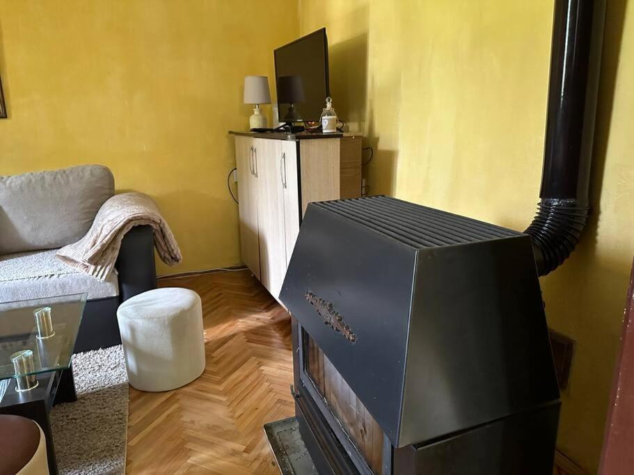 Cosy Mountain Villa In Nizepole Manastır Dış mekan fotoğraf