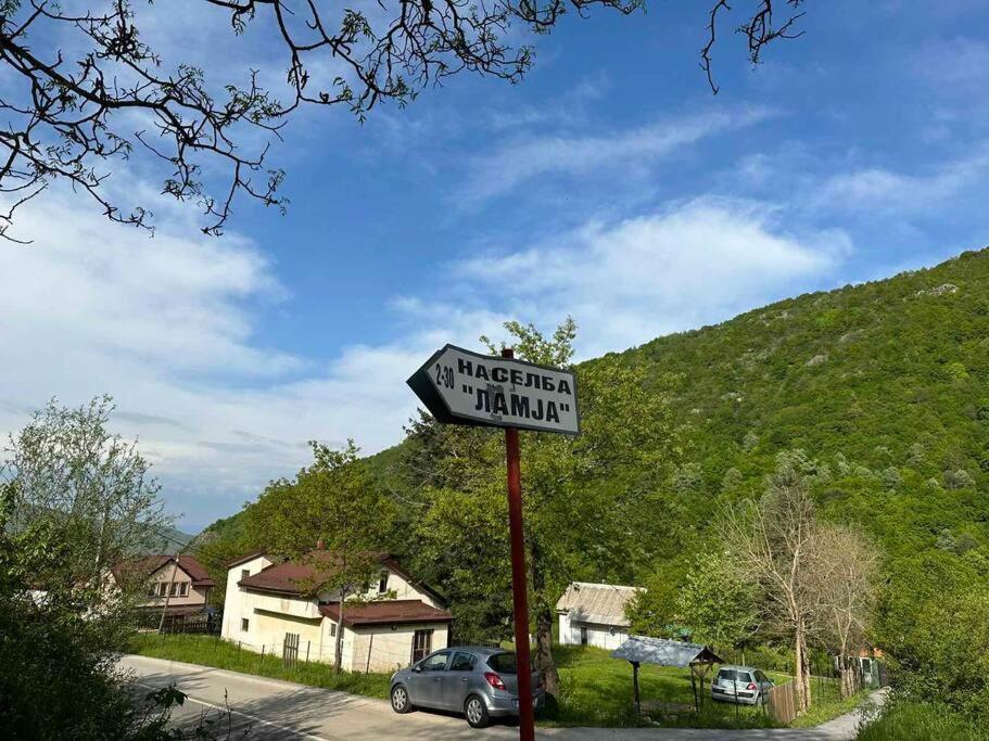 Cosy Mountain Villa In Nizepole Manastır Dış mekan fotoğraf