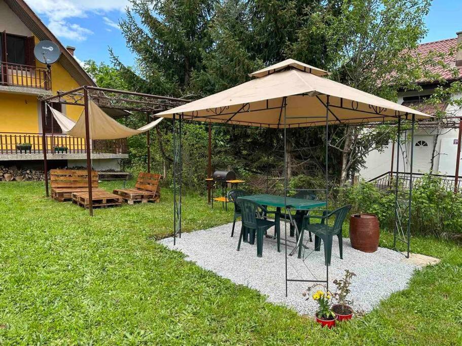 Cosy Mountain Villa In Nizepole Manastır Dış mekan fotoğraf